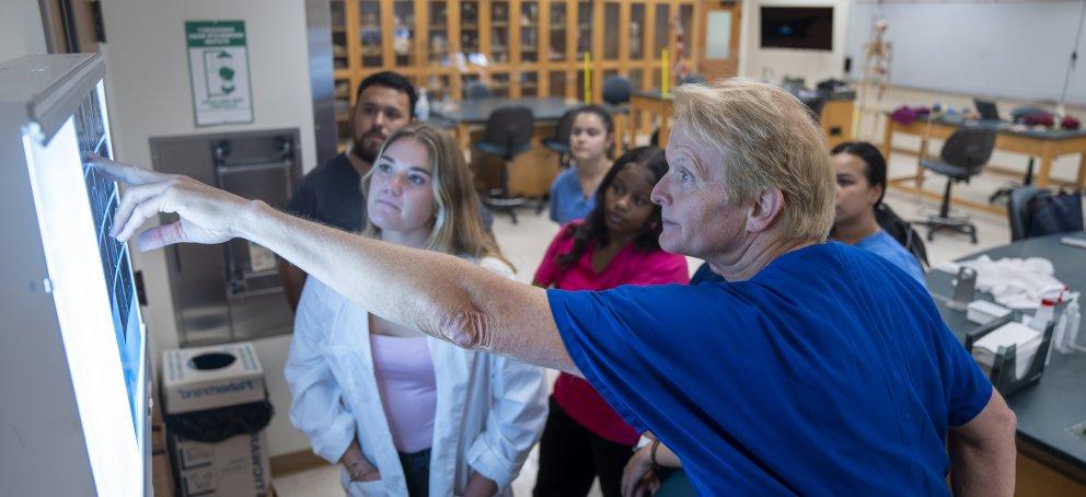 Greg Smith with anatomy students